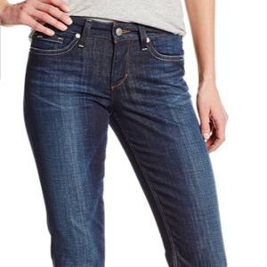 •Joe’s Honey Fit Jeans Size 27